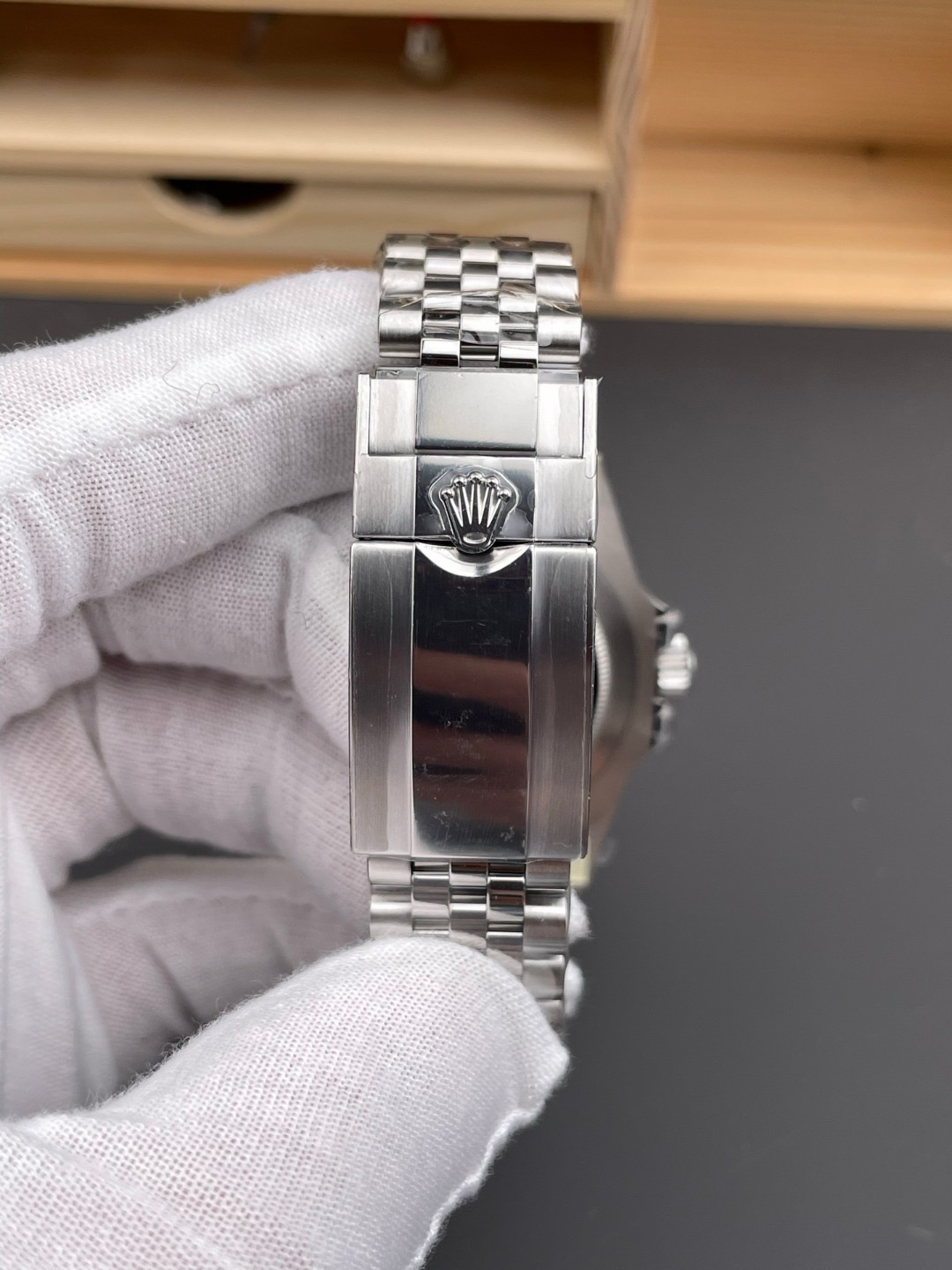 VS Latest Labor Greenwich Series GMT with Dandong 3285 Integrated Movement
