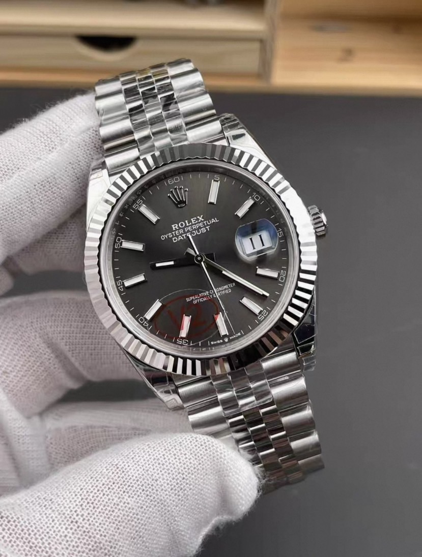 VS Rolex Datejust V2 Edition with White Gold Bezel, Grey Dial, 41mm, and Caliber 3235 Movement
