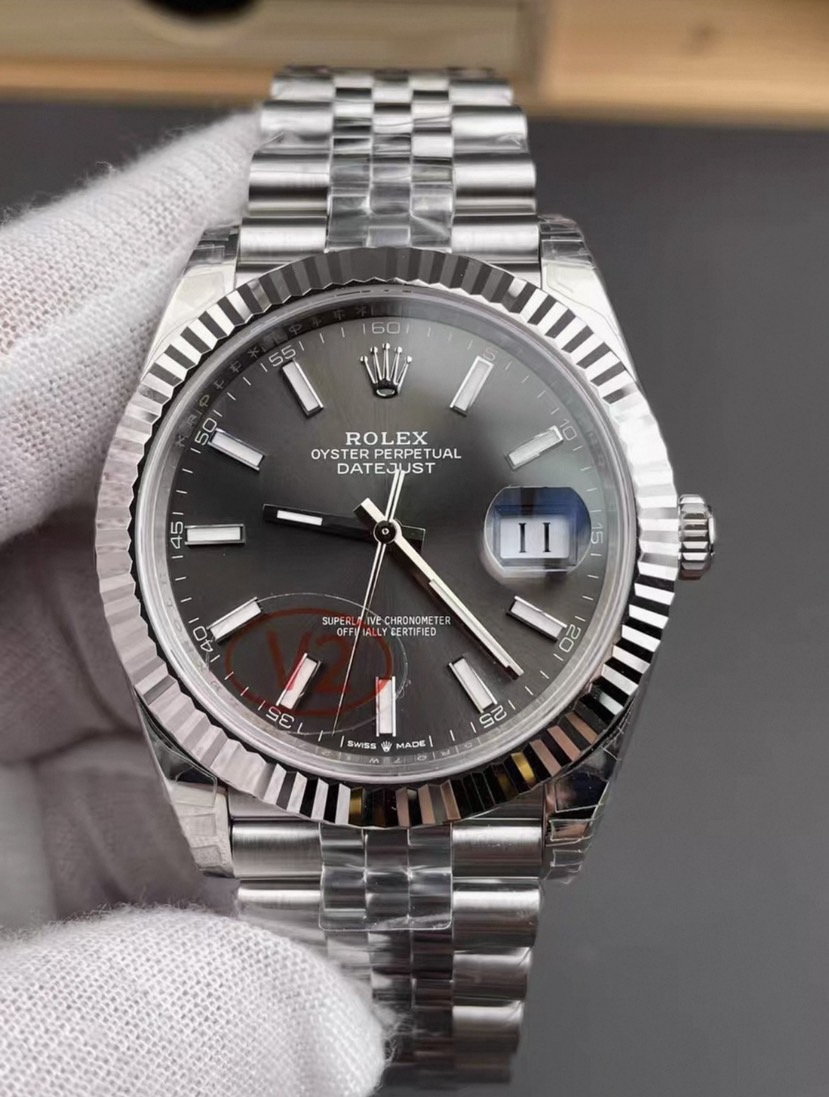 VS Rolex Datejust V2 Edition with White Gold Bezel, Grey Dial, 41mm, and Caliber 3235 Movement